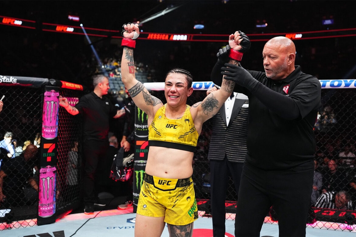 Jéssica Bate-Estaca expõe briga com ex-treinador (Foto: UFC/Divulgação/Twitter)