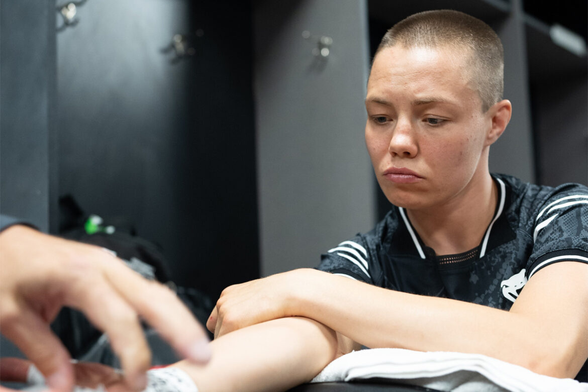 Rose Namajunas enfrenta Erin Blanchfield no UFC Edmonton (Foto: UFC/Divulgação/Twitter)